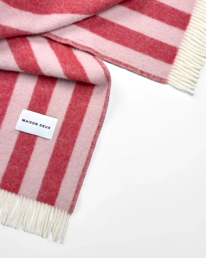 Maison Deux Candy Wrap Pledd Rosa/Rød