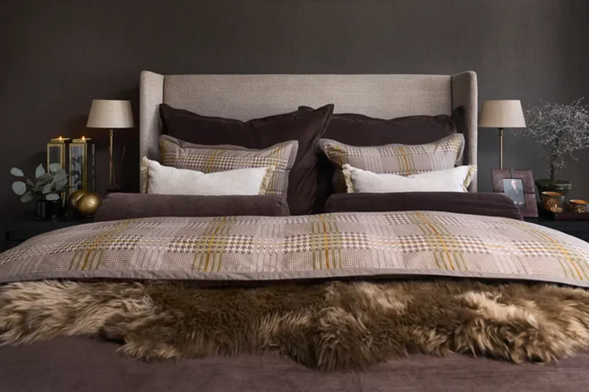 Halvor Bakke Gabel Saueskinn 60x180 cm Taupe