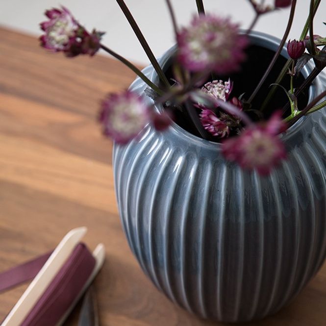 Hovedbilde Kähler Hammershøi Vase Antrasittgrå 21 cm