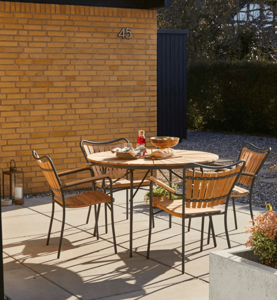 Cinas Ellen Set, Teak og Antracit Aluminium Ø110 + 4 Stoler