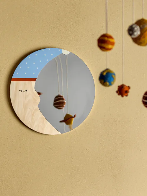 Hovedbilde Bloomingville MINI Moony Veggspeil FSC